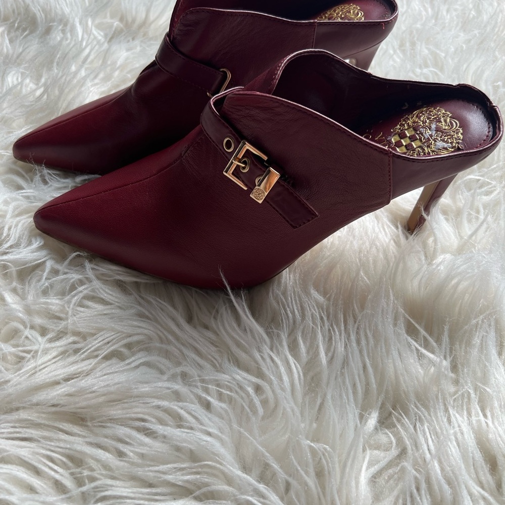 Elegant Burgundy  heels.Vince Camuto